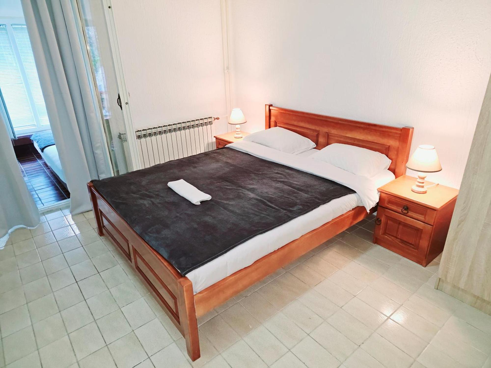 Apartment Bravo